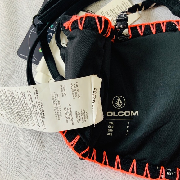 VOLCOM bandeau bikini top - Picture 3 of 8